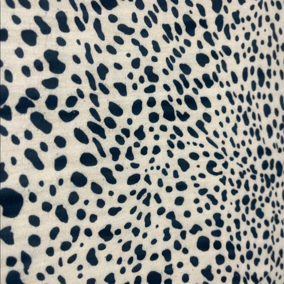 Animal Print Crew Neck Loose Tee - Picture 4 of 5